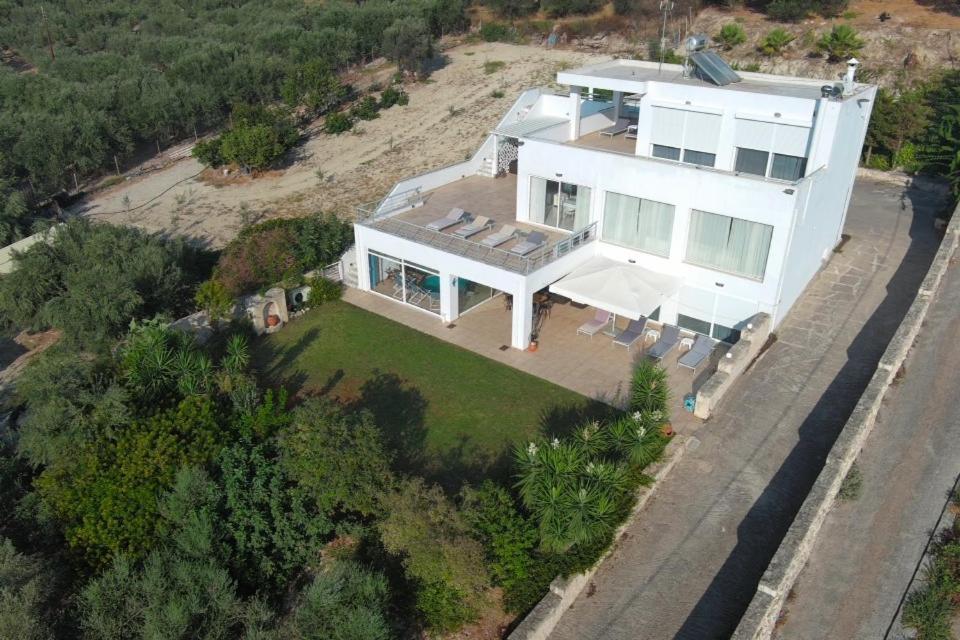 Whiteblue Spa Villa, By Idealstay Experience Heraklion  Exterior photo
